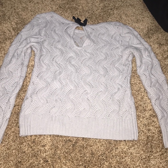 Cute patterned crochet shirt with bow - Picture 2 of 2